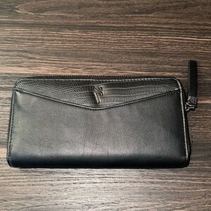Vera Wang black wallet